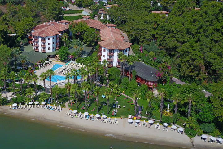 Club & Hotel Letoonia