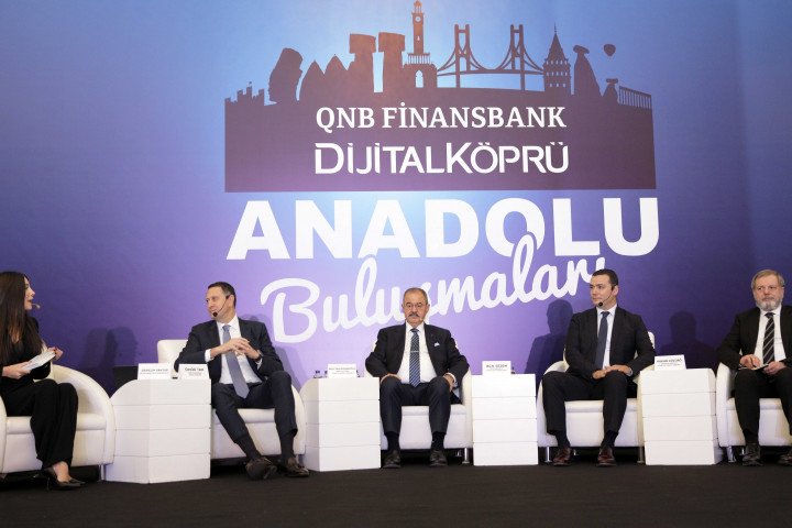 Dijital Köprü: Şirketler için Geleceğin Anahtarı