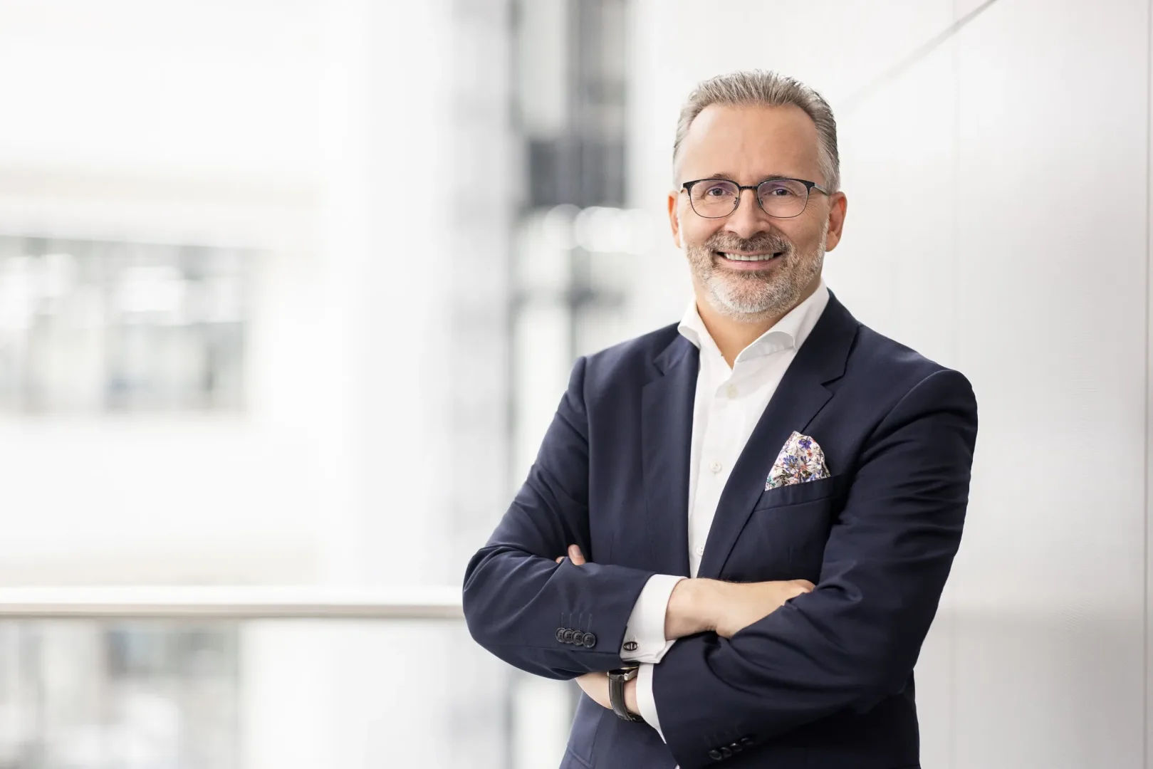 Henkel-CEOsu-Carsten-Knobel-scaled Henkel CEO'su Carsten Knobel
