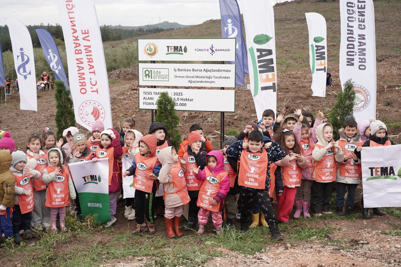 1744114966_IsBank_gorsel_1_81__lde81Orman_Bursa_08Nisan2025_edited 81 İlde 81 Orman Projesi