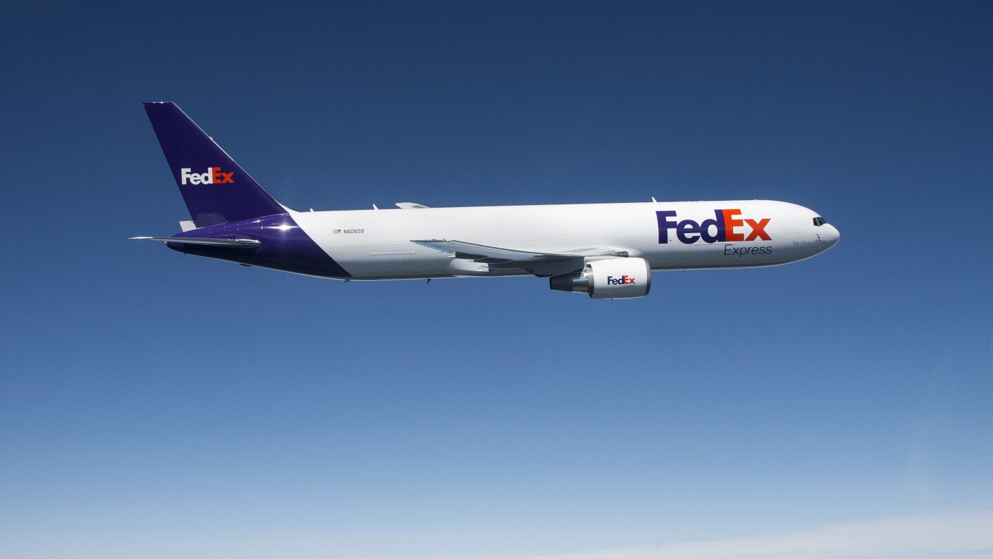 FedEx, SAF satın alımı.